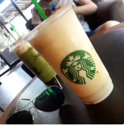 Piña Coco Yogurt Frappuccino